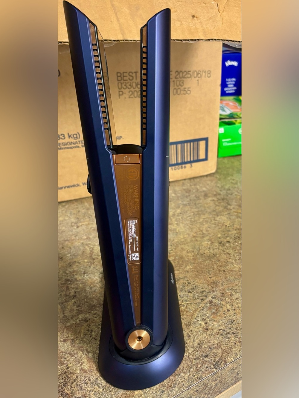 Dyson Corrale Cordless Hair Straightener Prussian Blue/Copper Display Stand - Picture 5 of 9